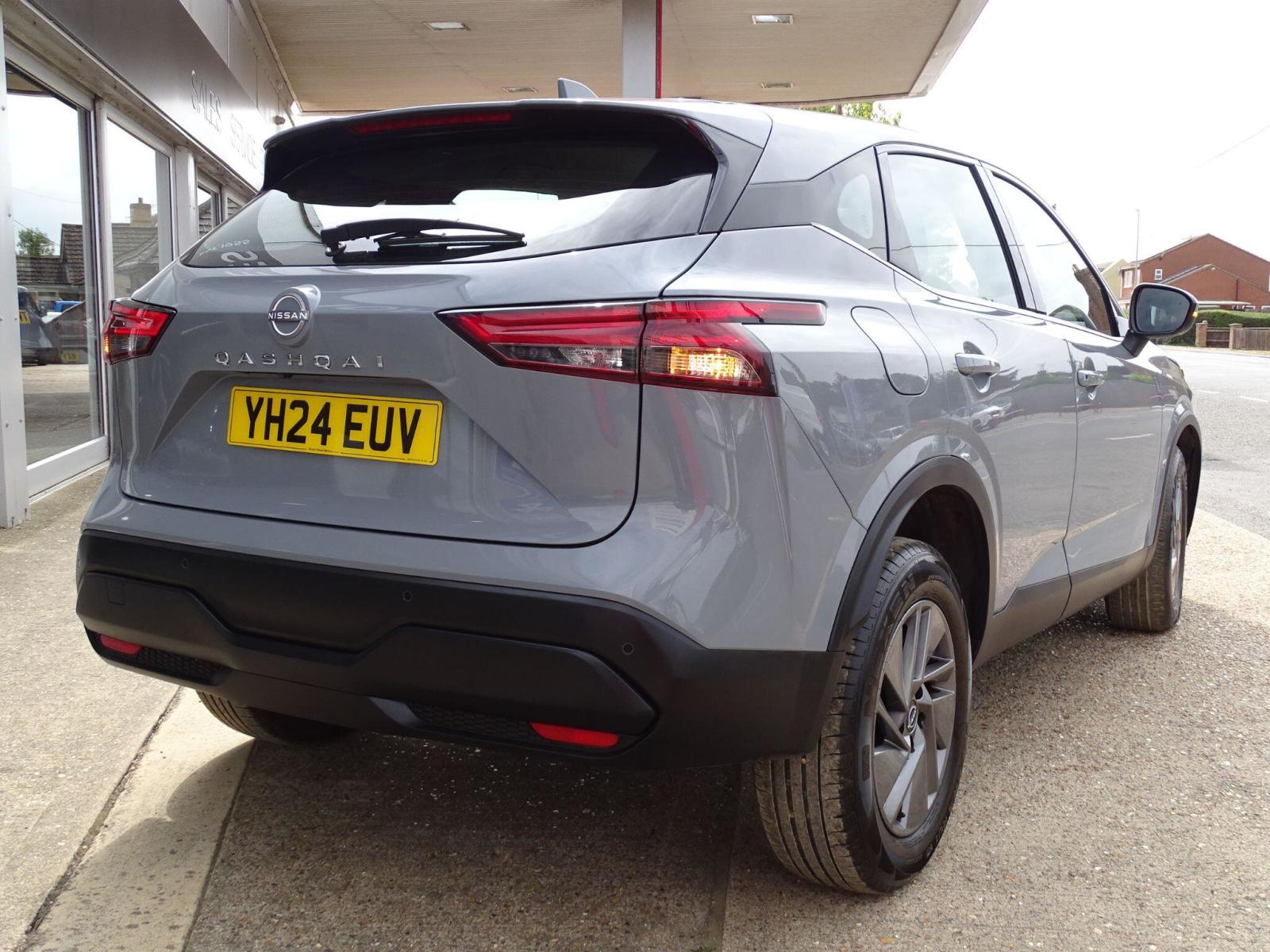 2024 Nissan Qashqai thumbnail 12