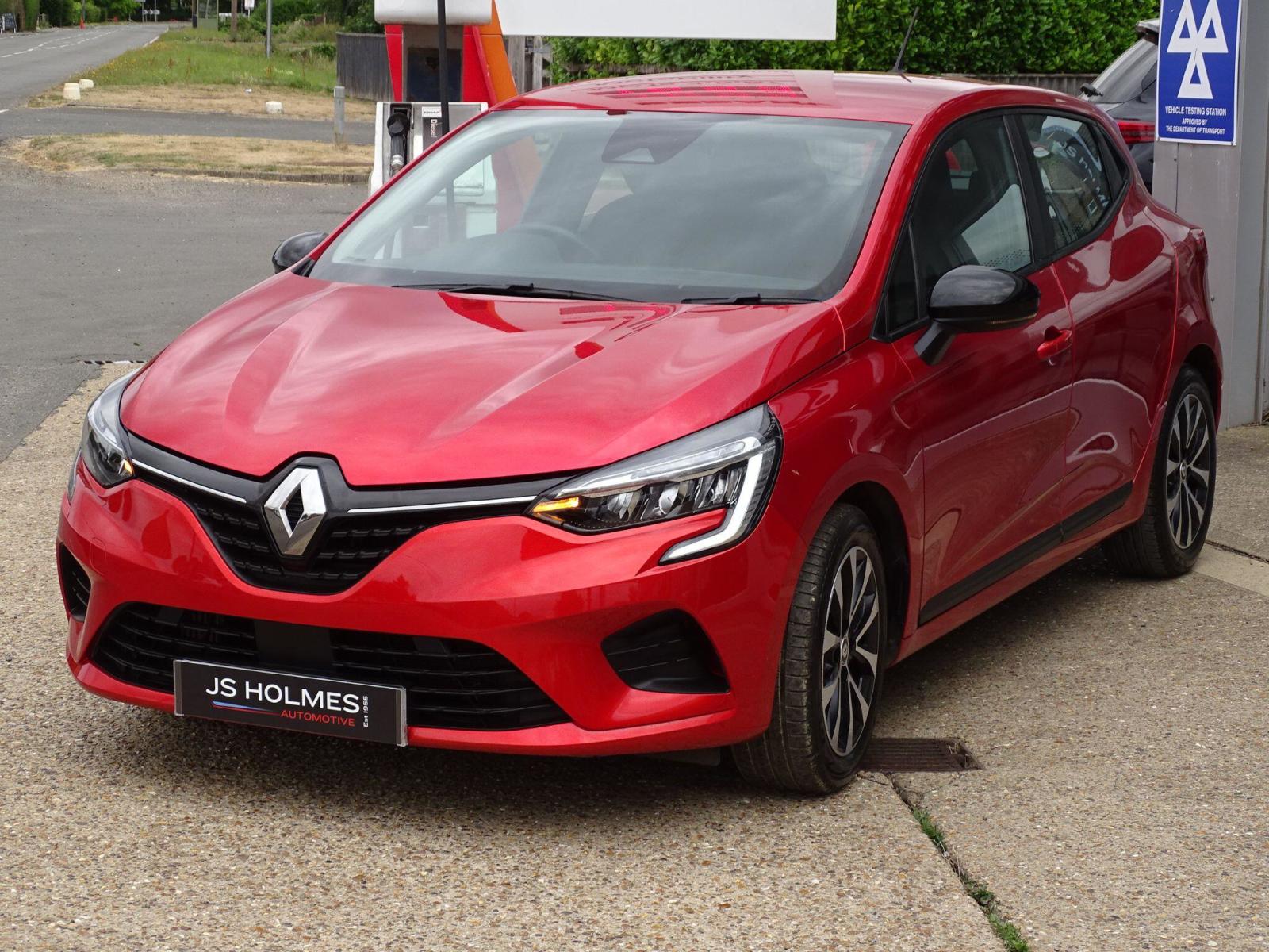 2023 Renault Clio thumbnail 3