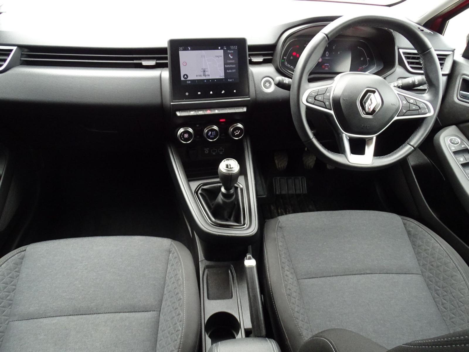 2023 Renault Clio thumbnail 15