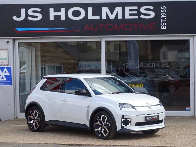 Renault 5 E-Tech electric 0.0 110kW Techno Comfort Range 52kWh 5dr Auto Hatchback Electric WHITE