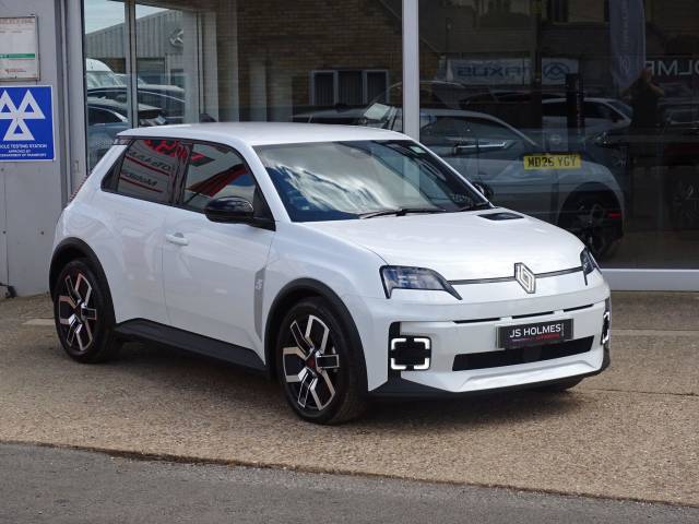 2025 Renault 5 E-Tech electric 0.0 110kW Techno Comfort Range 52kWh 5dr Auto