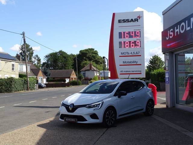 2023 Renault Clio 1.6 E-TECH full hybrid 145 Evolution 5dr Auto