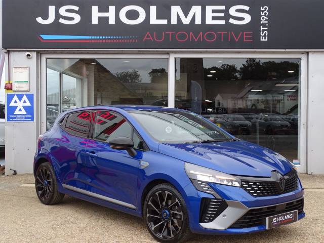 Renault Clio 1.6 E-TECH full hybrid 145 Esprit Alpine 5dr Auto Hatchback Petrol/Electric Hybrid BLUE