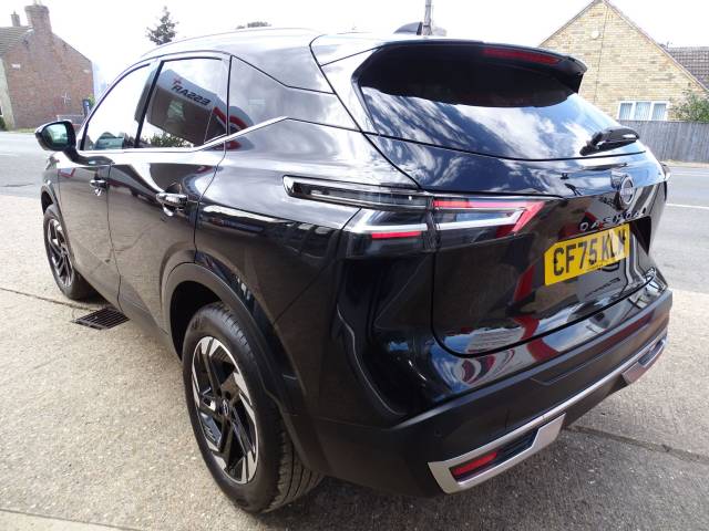 2025 Nissan Qashqai 1.3 DiG-T MH 158 N-Connecta 5dr Xtronic