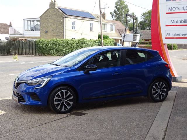 2023 Renault Clio 1.6 E-TECH full hybrid 145 Evolution 5dr Auto