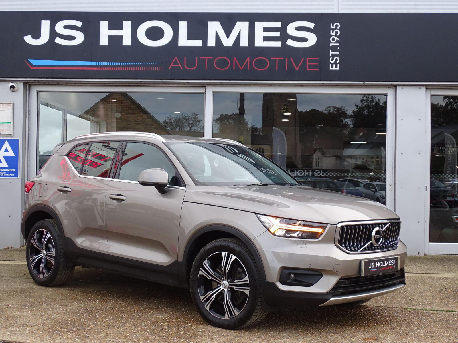 2020 Volvo XC40