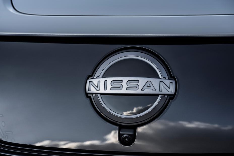 2022 NISSAN LEAF