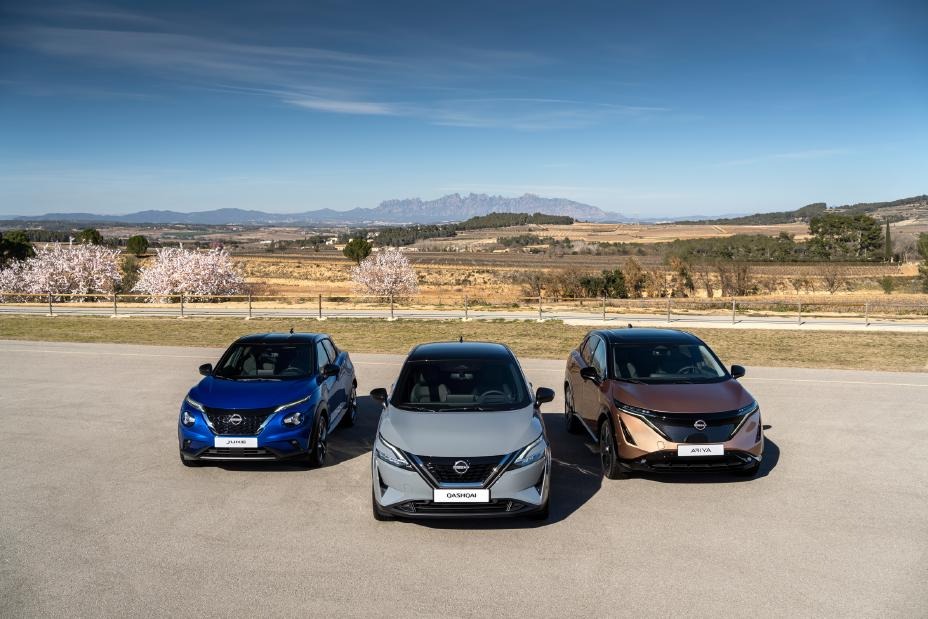 Nissan charges towards electrified future with new line-up and technologies