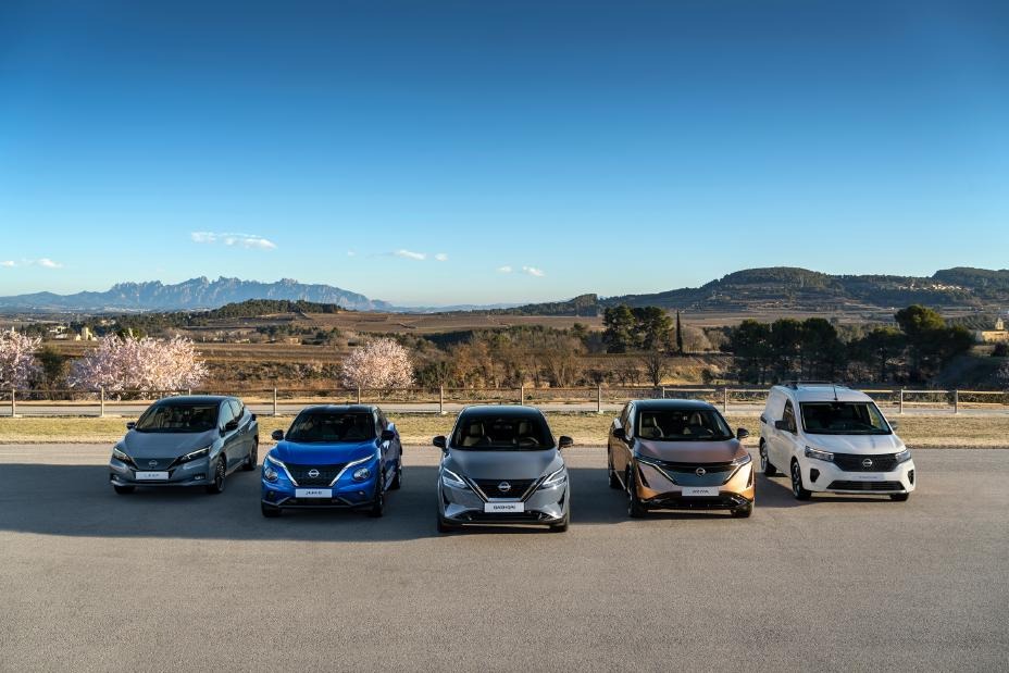 Nissan charges towards electrified future with new line-up and technologies