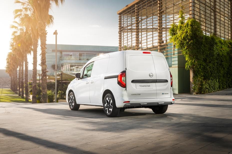 Future-proof your business with the all-new electric Nissan Townstar Van