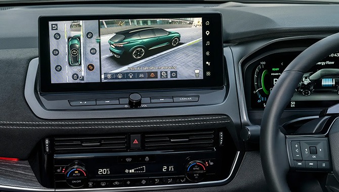 Nissan Qashqai - Interior